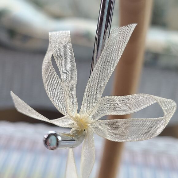 Ganz "Protect Our Family" Guardian Angel Ornament Silver Tone w/ Heart Crystal - Picture 9 of 9